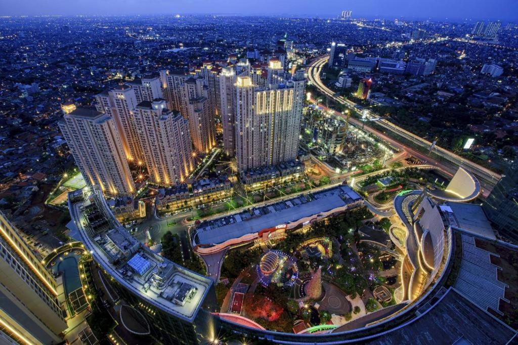 Amaris Hotel Seasons City Jakarta Exteriör bild