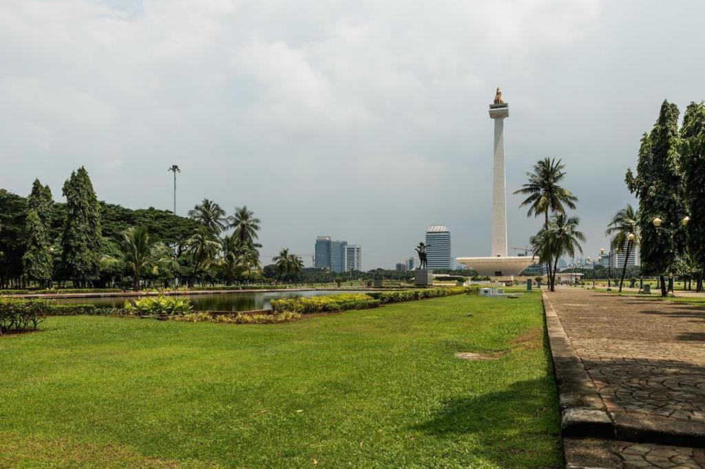 Amaris Hotel Seasons City Jakarta Exteriör bild